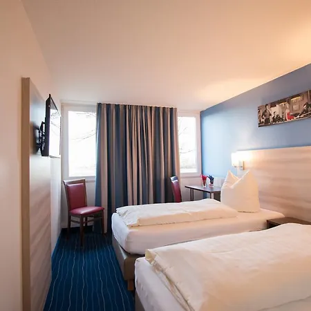 44 Motel 2*