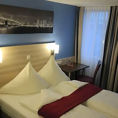 Motel 44