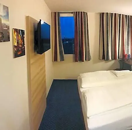 Motel 44