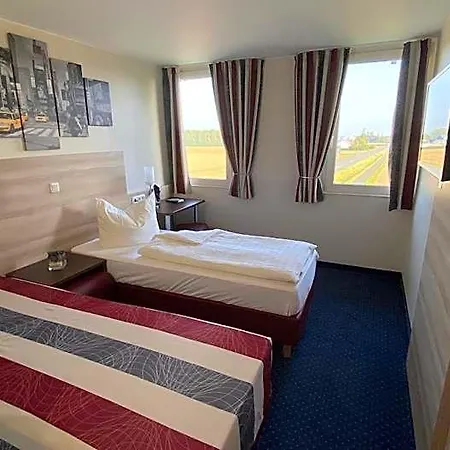 Motel 44