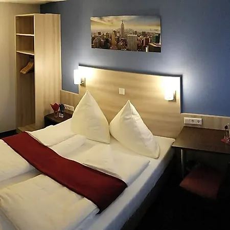 Motel 44 2*
