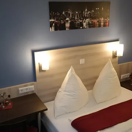 Motel 44 2*
