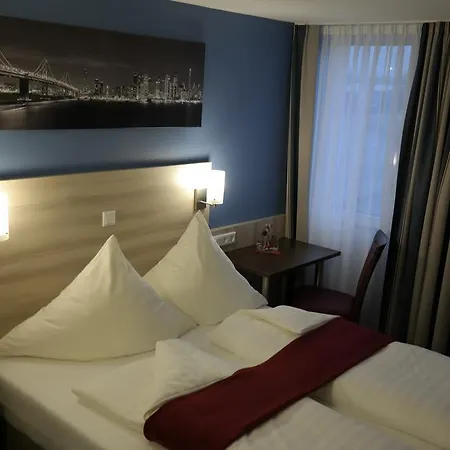 Motel 44 2*