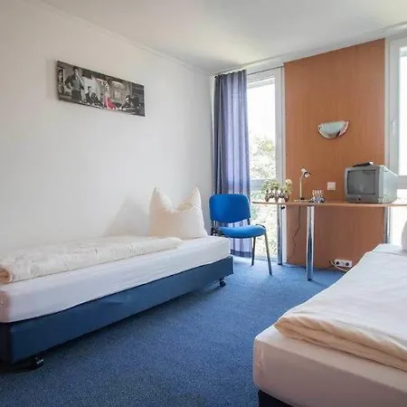 Motel 44 2*