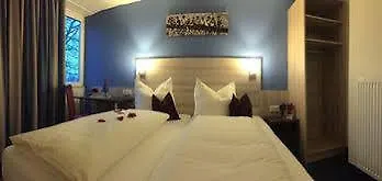 Motel 44 2*