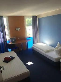 Motel 44 2*